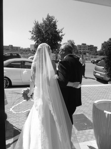 abbracciata al papà