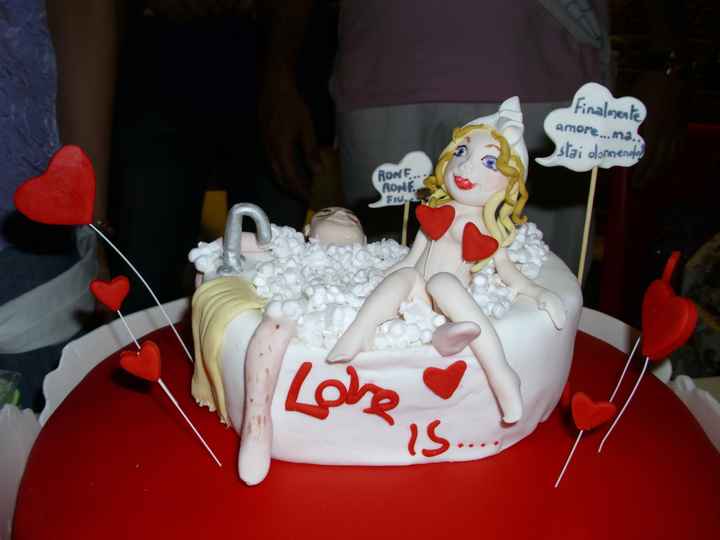 ...finalmente il primo bagno insieme,ma...lui dorme