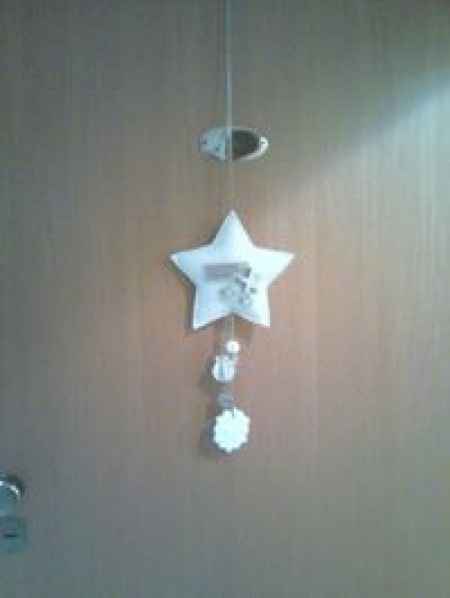 dietro porta natalizio