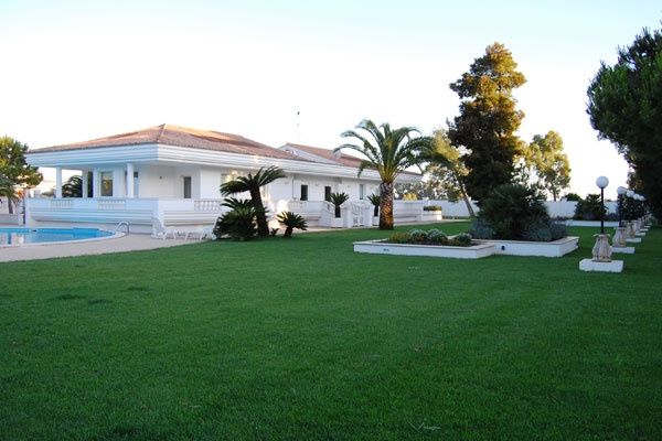 villa di giorno