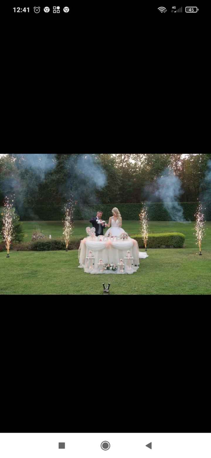 Fontane luminose di giorno - 1