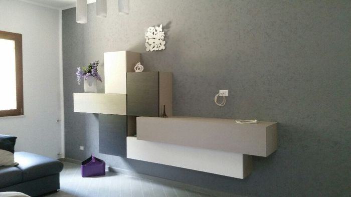 Parete salotto decorata - 1