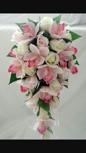 Bouquet rotondo o a cascata? - 3