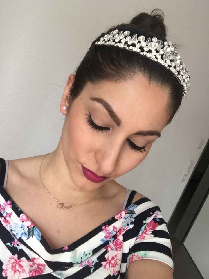 Chi indosserà la coroncina? - 2