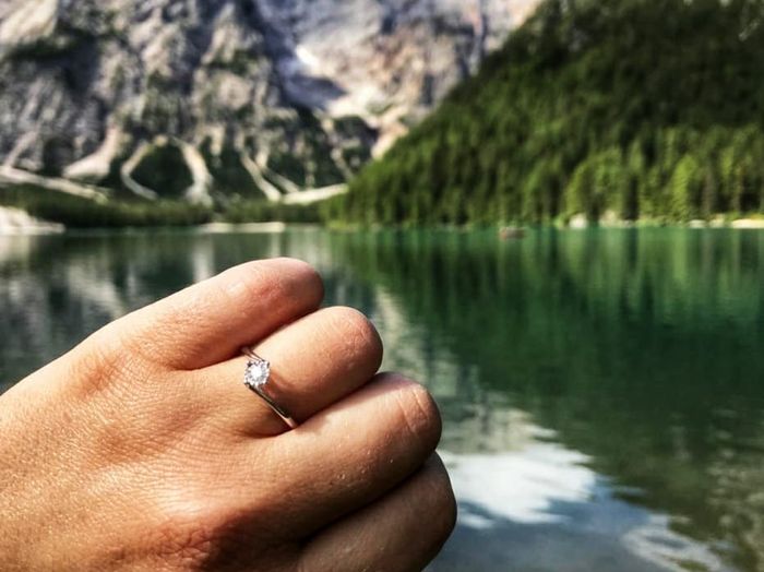 E ora mostraci una foto del tuo anello di fidanzamento! 15