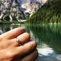 E ora mostraci una foto del tuo anello di fidanzamento! - 1