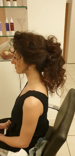 Indecisione acconciatura - 5