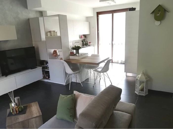 Chiedo consiglio: meglio una cucina separata dal salotto o un openspace&stanza in più? 2