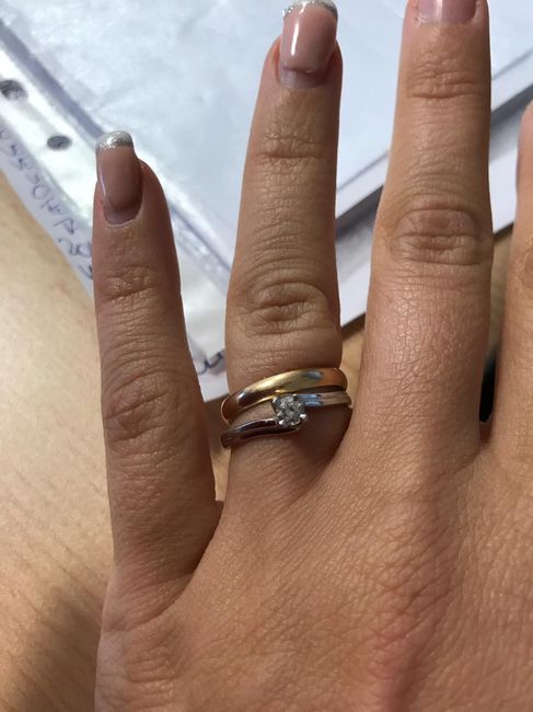 E ora mostraci una foto del tuo anello di fidanzamento! 10