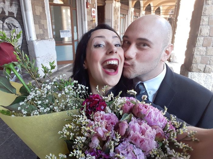 Giornata mondiale del bacio: condividete i baci con la vostra metà - 1