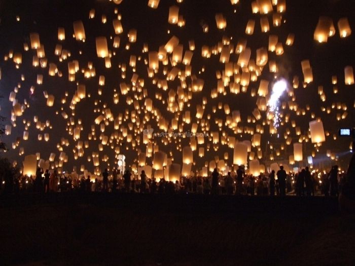 lancio delle lanterne