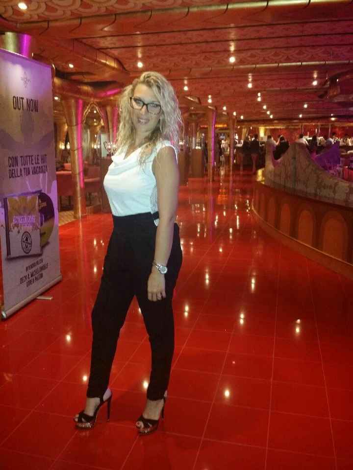 Urge consiglio su outfit anniversario suoceri - 1