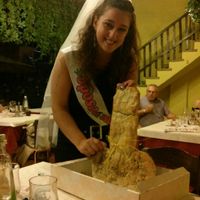 Cena che si trasforma in un addio al nubilato tra colleghe - 2