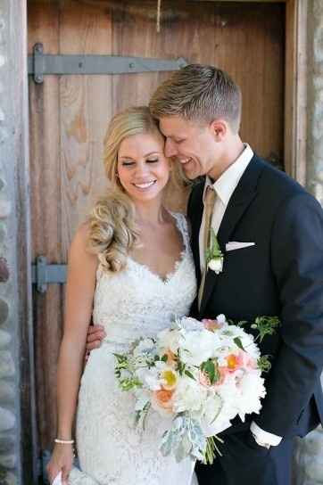 Acconciatura laterale con coda - 3