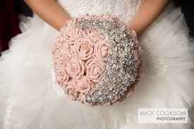 Quali rose bianche nel bouquet? - 1