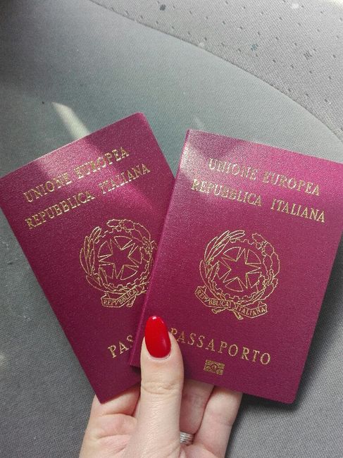i nostri passaporti 😍😍😍 1