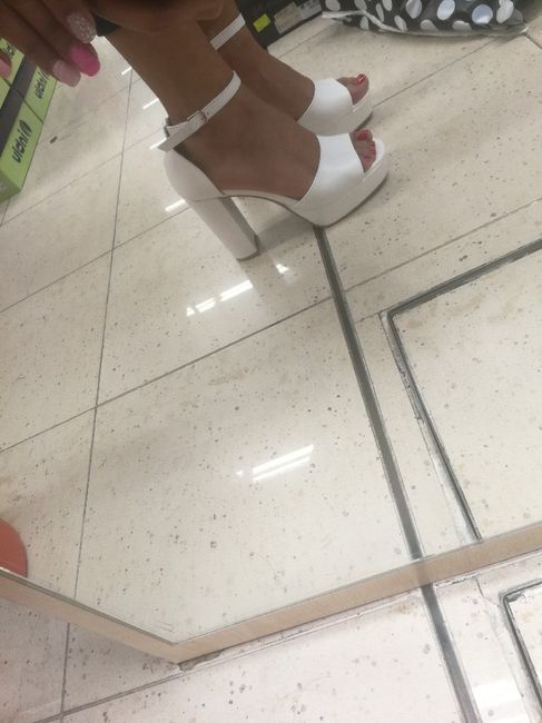 Quanto vi sono costate le scarpe da sposa? - 1