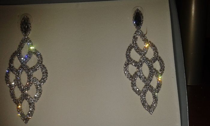 Punto luce oppure orecchini pendenti ??? - 1