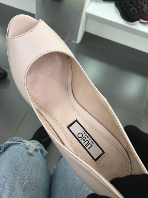 Vi piacciono queste scarpe?? - 1