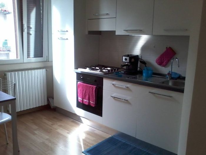 Questa è la cucina della nostra casetta attuale. La nuova ancora non c'è... :)