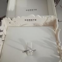 E ora mostraci una foto del tuo anello di fidanzamento! - 1