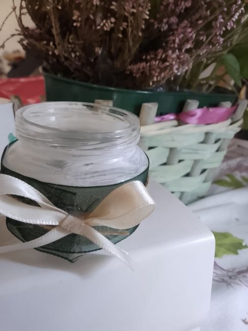 Ciao! Noi stiamo trovando molta difficoltà a trovare un fornitore per l'addobbo floreale entro un budget umano(faremo tutto in location), avete consig 1