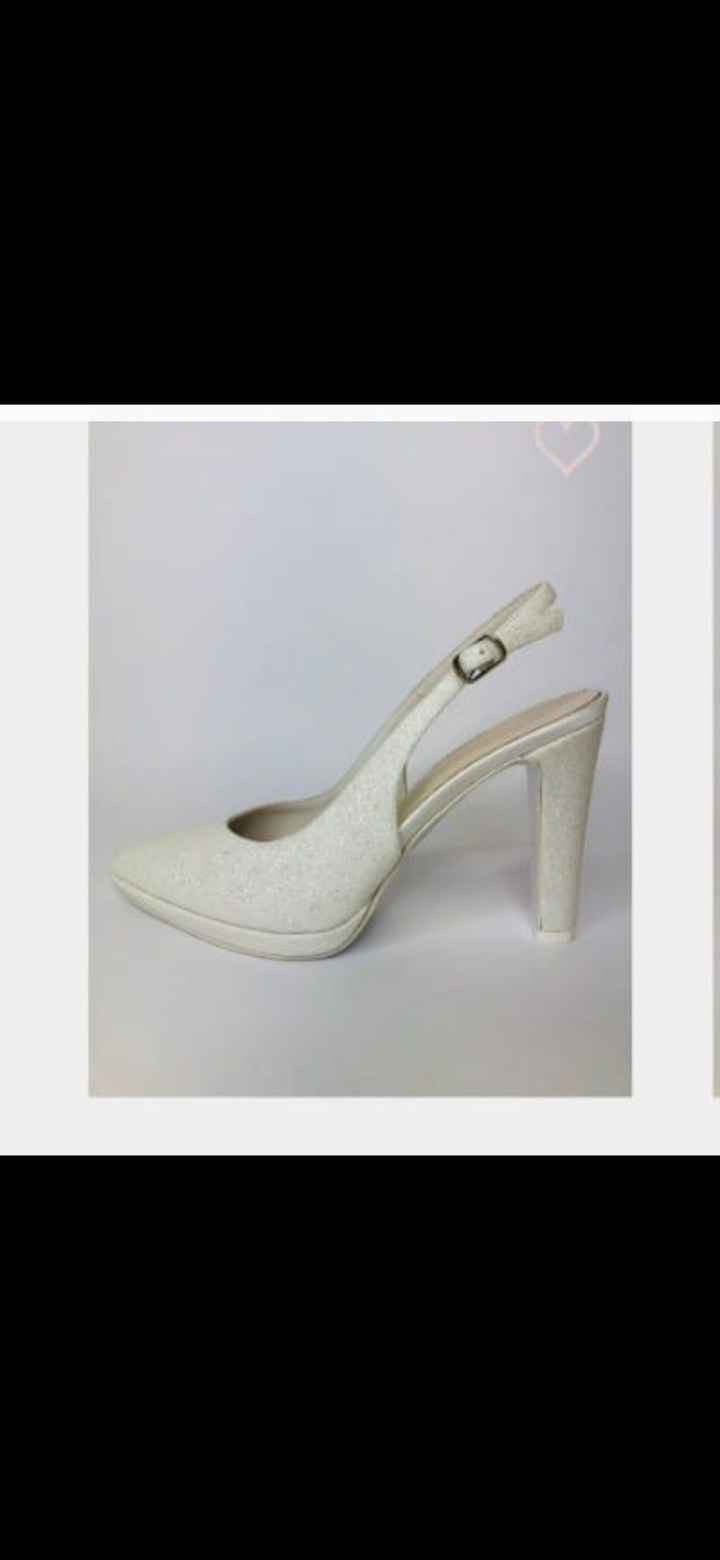 Potrebbero andare queste scarpe??? Rispetto alla foto le sceglierei Bianche - 1