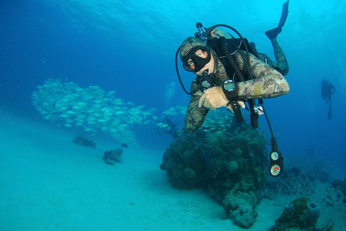 Mio marito durante una delle immersioni