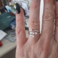 E ora mostraci una foto del tuo anello di fidanzamento! - 1