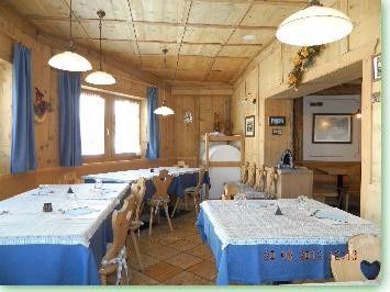 Rifugio cena angolo stube