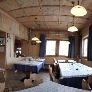 Rifugio cena angolo stube 2