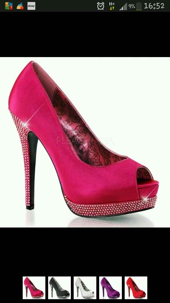 Scarpe fuxia - 1