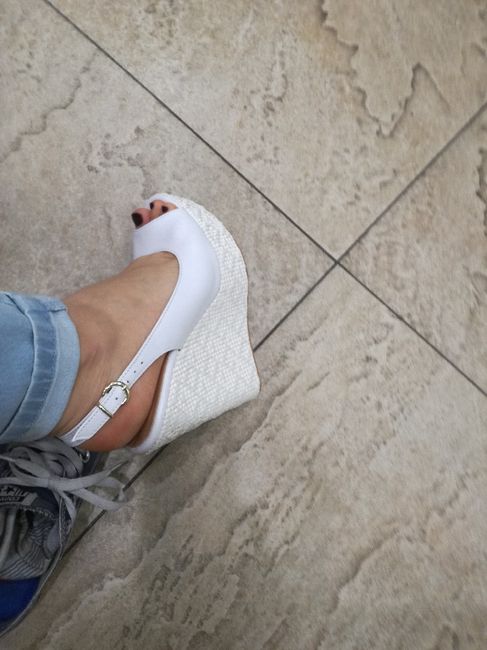 Mini sondaggio scarpe sposa - 1