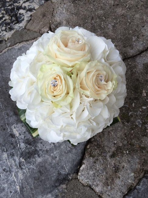 bouquet ortensie bianche e rose ramificate