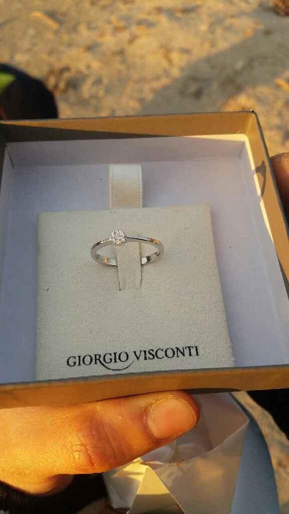 #LoveFriday - Mostrateci il vostro anello di fidanzamento - 1