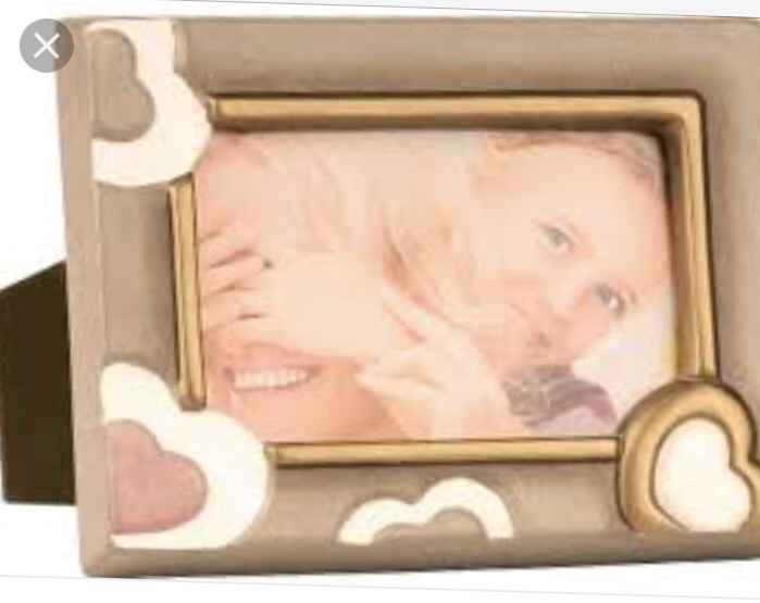 Primo regalo da una "non invitata" - 1