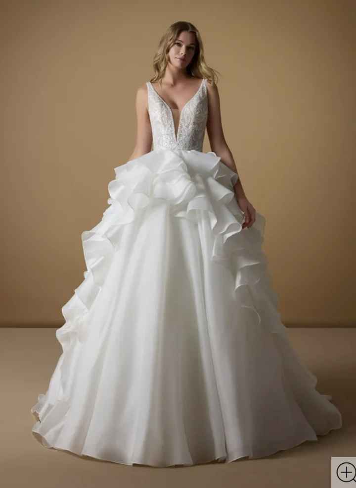 Moda sposa 2025, abito principesco: quale? - 3