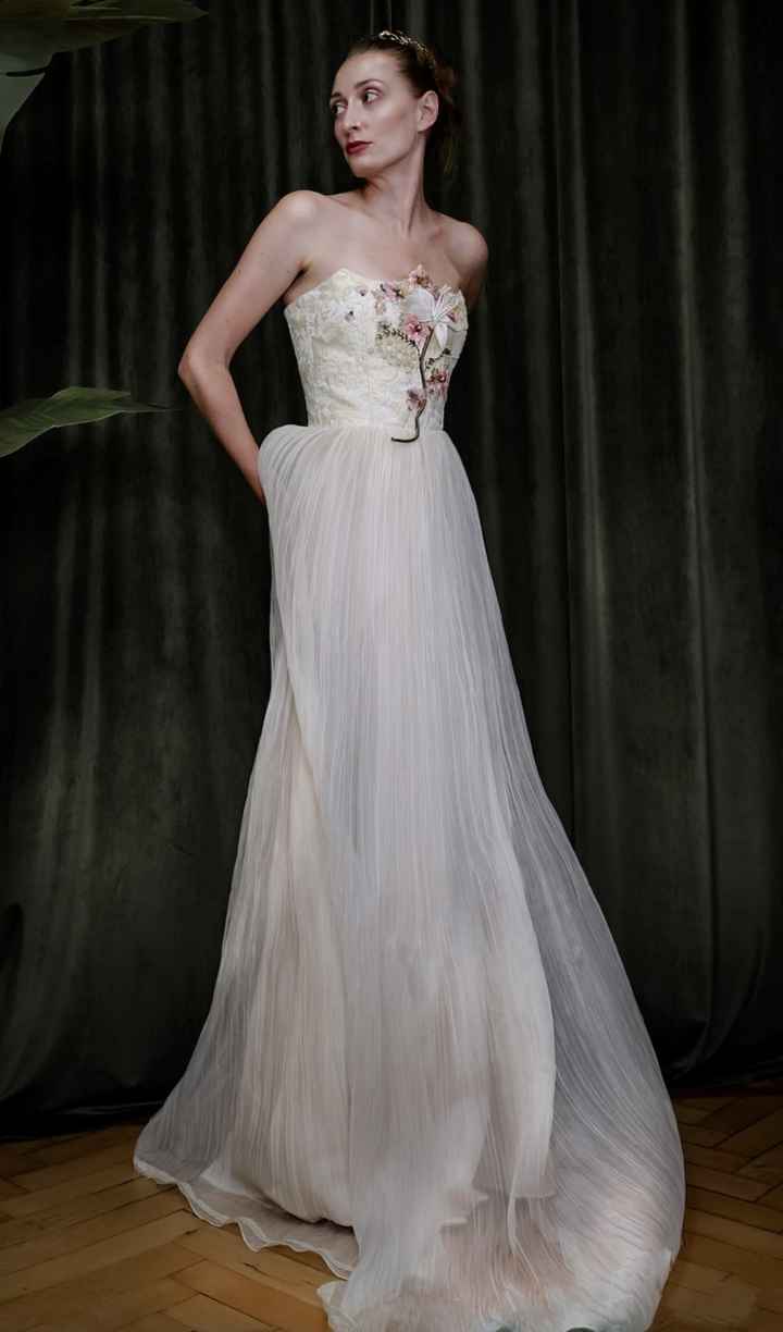 Moda sposa 2025, abito colorato: quale? - 5