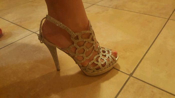 Vi piacciono le mie scarpe?! *.* - 1
