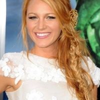 Acconciatura laterale con coda - 1