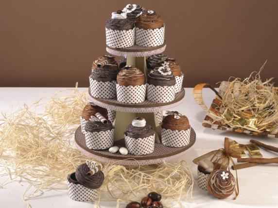 Torta in carta con 18 pasticcini Cioccolato scatoline assortiti 