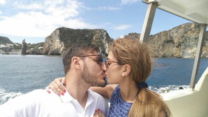 Giornata mondiale del bacio: condividete i baci con la vostra metà - 1