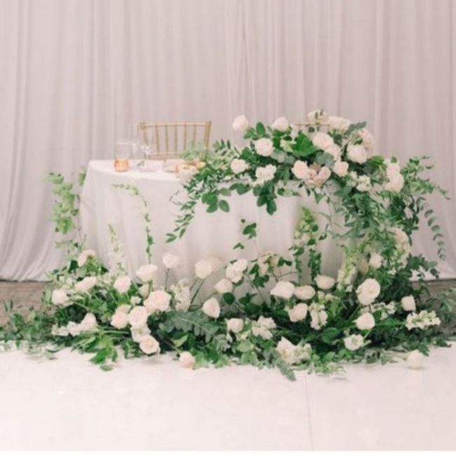 Tavolo sposi: decoriamolo coi fiori! 3