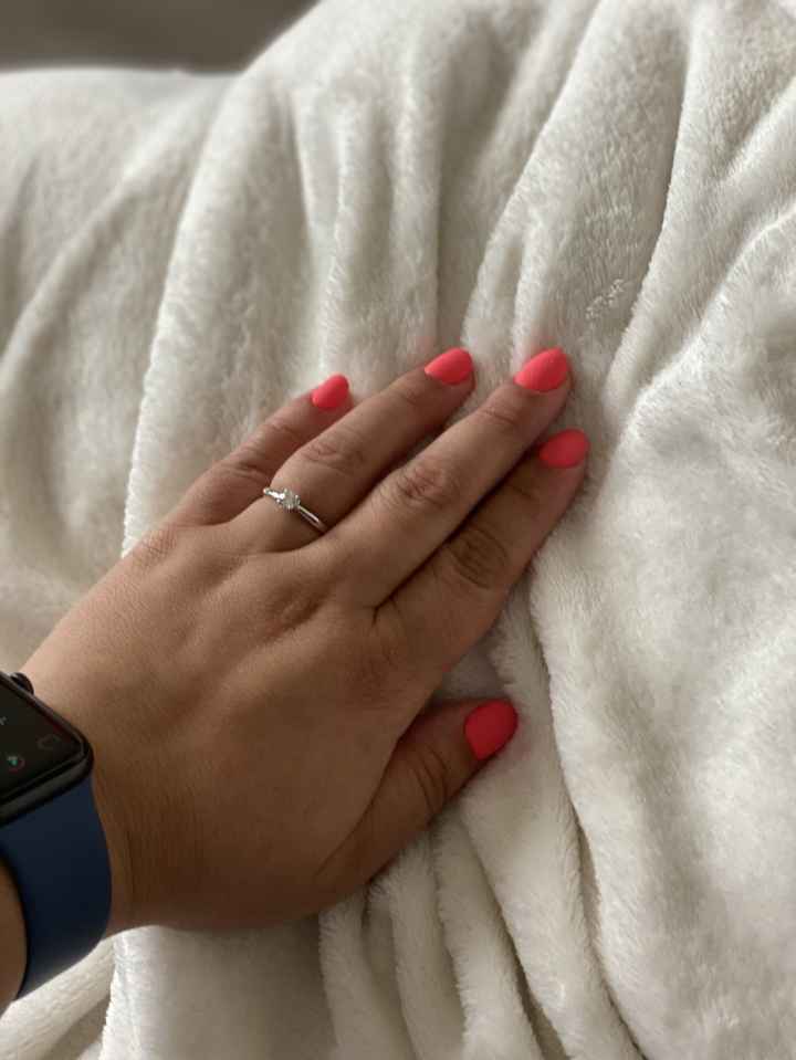 E ora mostraci una foto del tuo anello di fidanzamento! 14