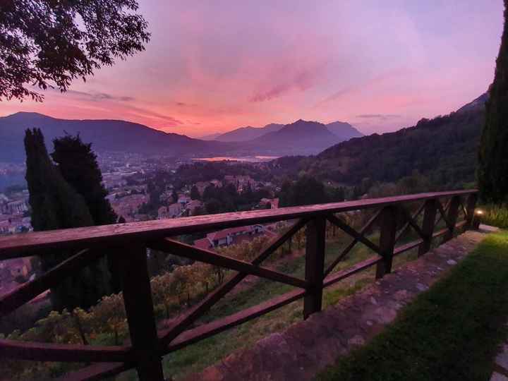 Tramonto vista terrazza panoramica castello