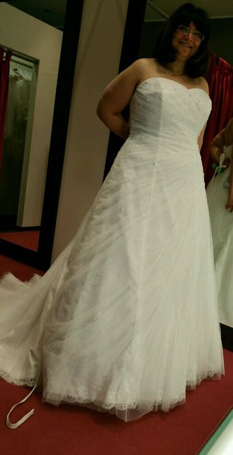 Questo é il mio abito e il vostro??? postate le foto!!!! - 1