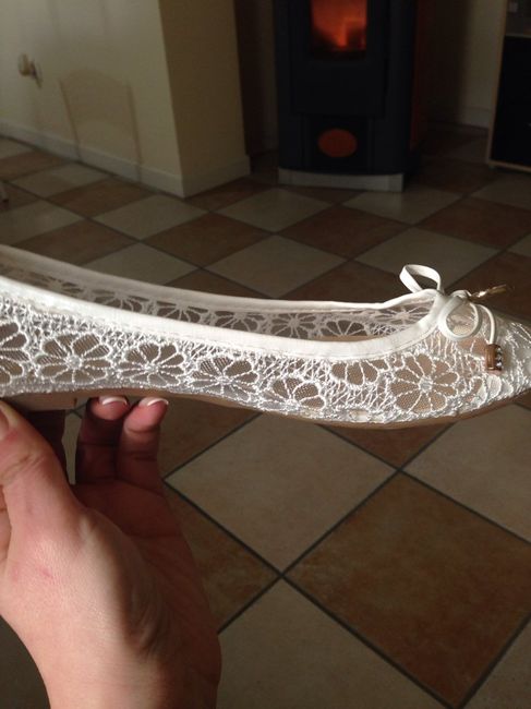 Si ok le scarpe da sposa ufficiali sono bellissime maaaa....le scarpe di ricambio ??? - 1
