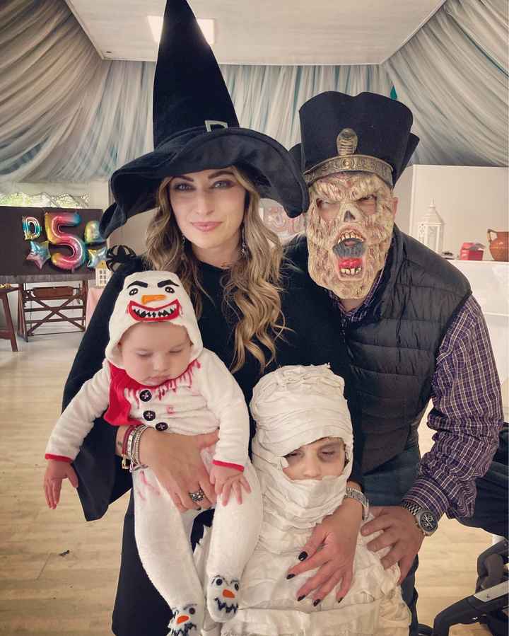 Postate una foto di voi due 👇 - 1