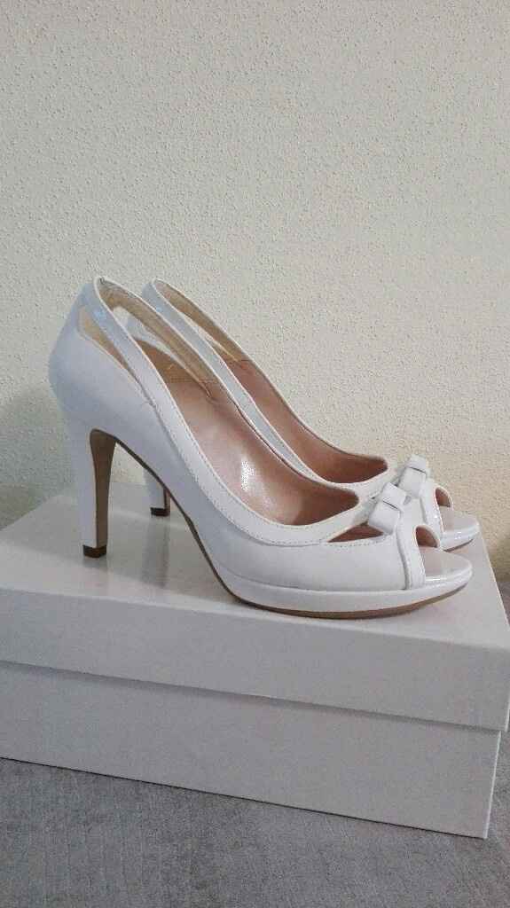 Scarpe trovate - 1