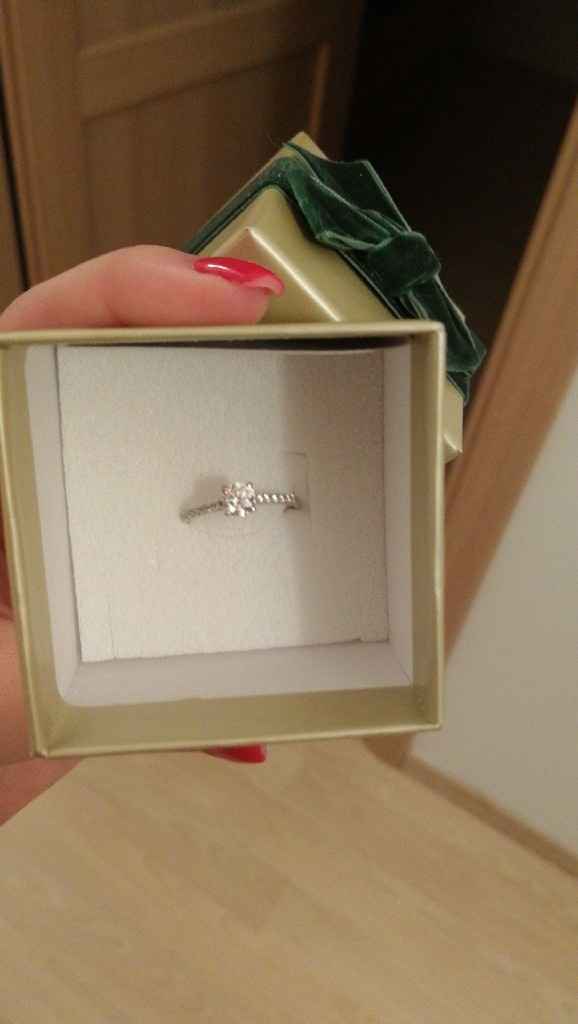 #LoveFriday - Mostrateci il vostro anello di fidanzamento - 1